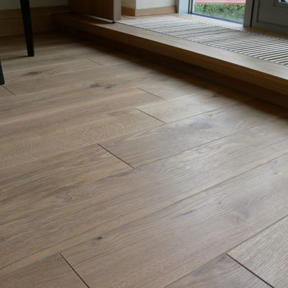 Oak with white tinted Livos natural oil finish