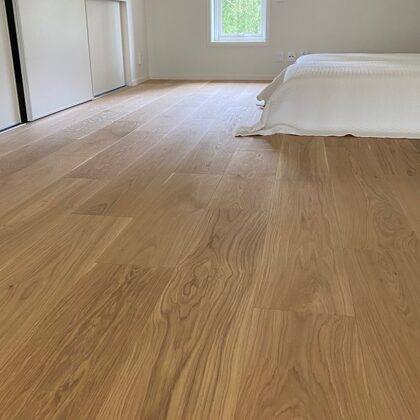 Oak floorboards Living